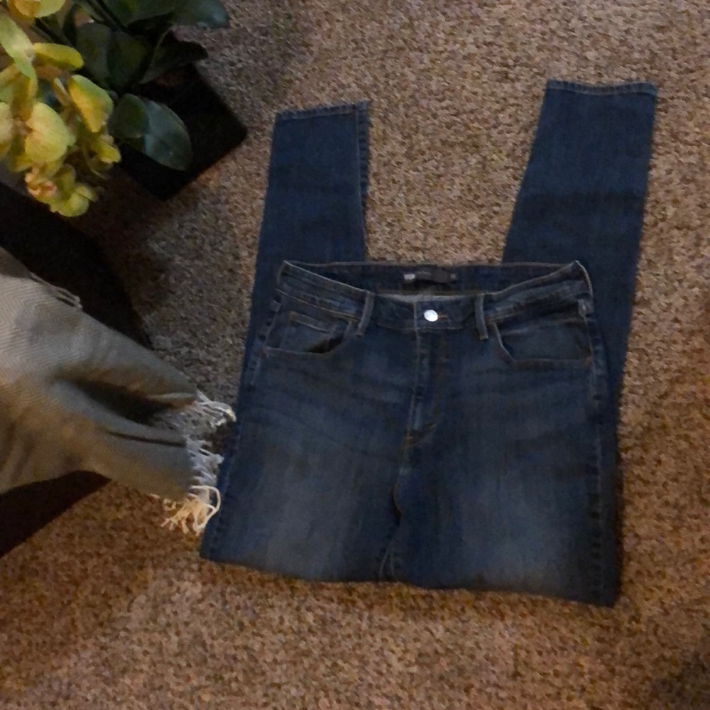 Jeans - Picture 2 of 3